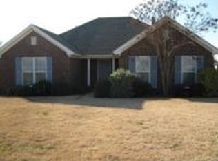 104 Little Farm Pl, Prattville, AL 36066