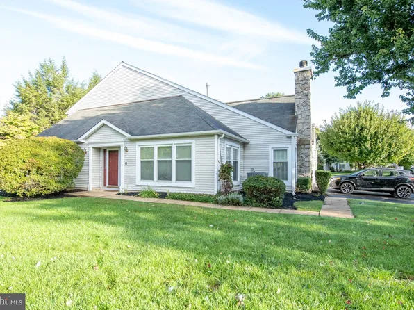 11 Gaylord Ct, Newtown, PA 18940