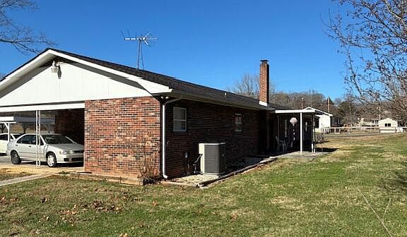 3rd image of 4754 Douglas Dam Rd