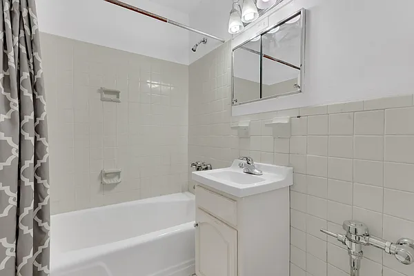 Sold by Corcoran | media 14