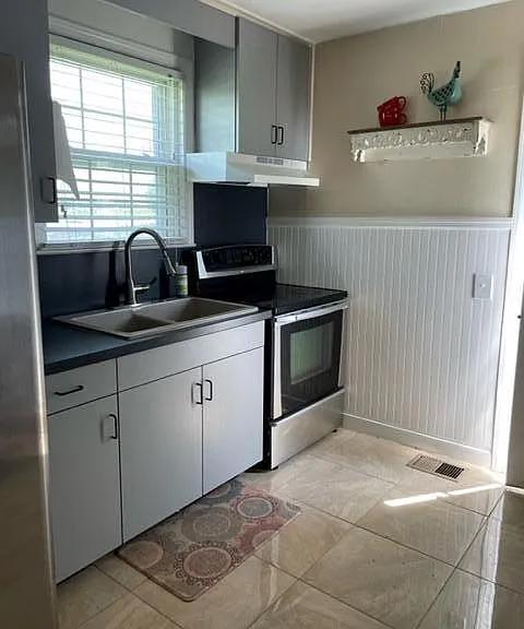 1001 Briley Pkwy — Photo 2