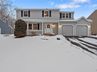 3807 Eider Down Path, Liverpool, NY 13090