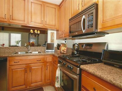 5230 Zelzah Ave APT 9, Encino, CA, 91316