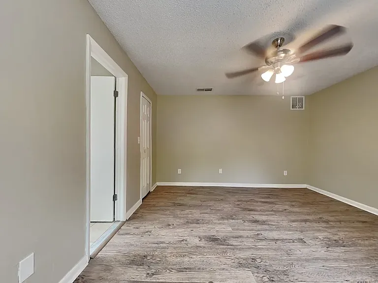 3723 Coppertree Cir — Photo 5
