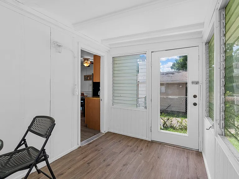 6563 Julian Ave — Photo 27