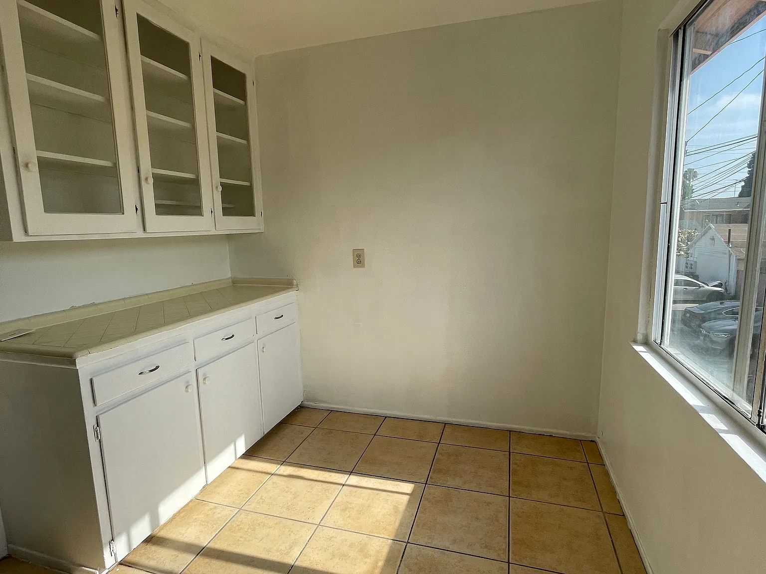 1 bed, 600 sqft, $1,700 — Photo 4