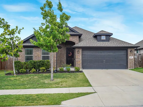 425 Escondido St, Weatherford, TX 76087