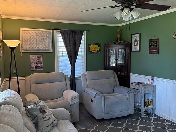 4th image of 1332 Wells Station Rd