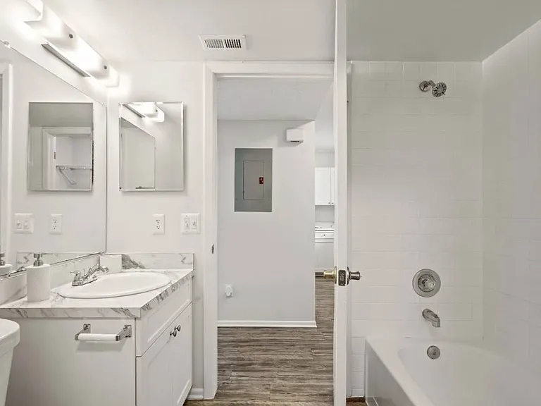 2570 Monica Ct — Photo 4