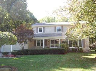 853 Westport Dr, Youngstown, OH 44511