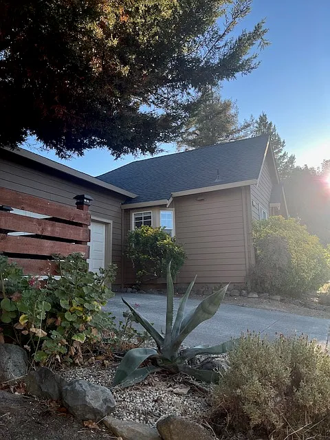 3 bed, 1181 sqft, $3,000 — Photo 3