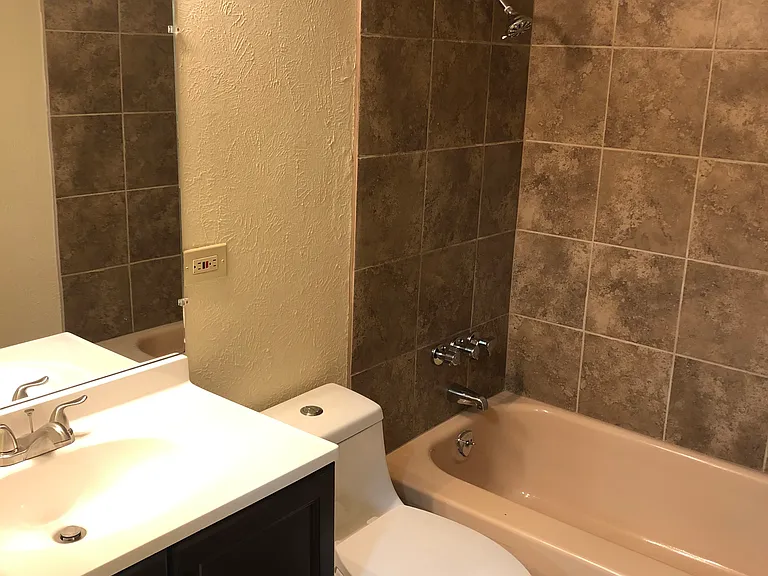 Wheat Ridge Manor — Photo 25