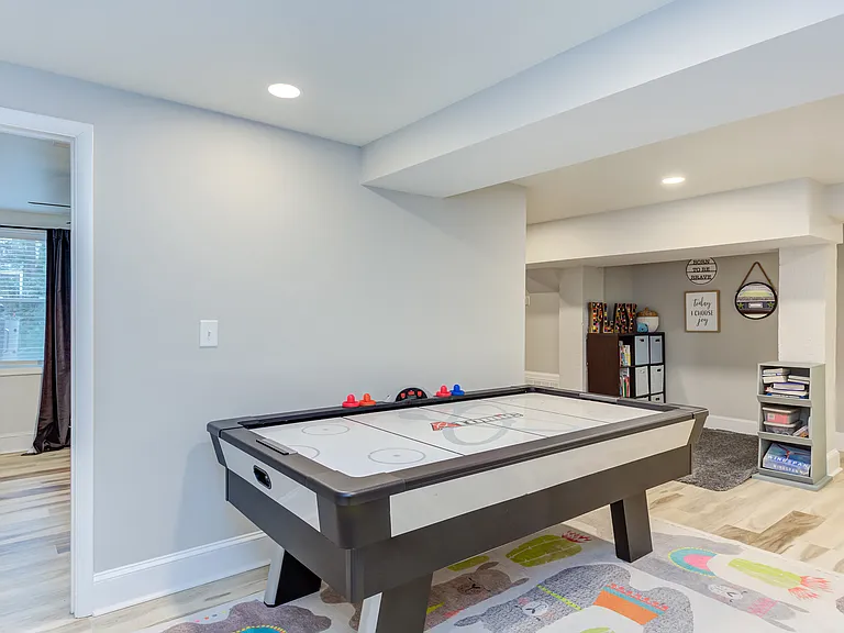 2606 Wade Ave — Photo 34