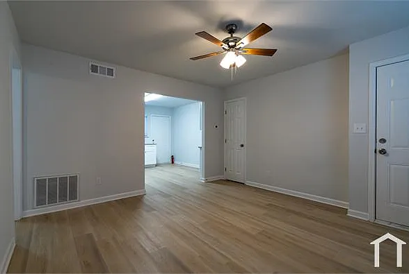 760 Davis Cir SW #6 — Photo 19
