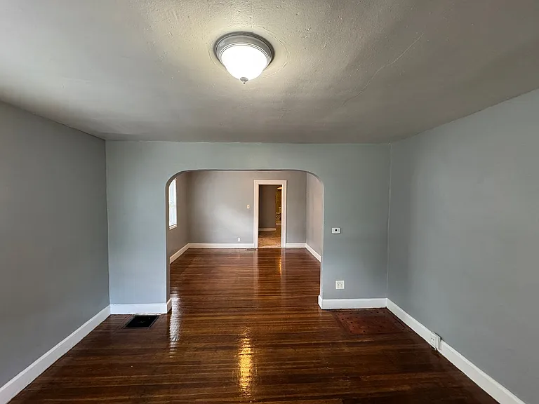 738 N Bosart Ave — Photo 2