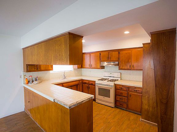 3rd image of 10046 Washington St #10046