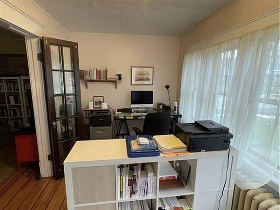 4th image of 255 N Park Ave #1
