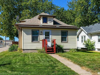 1929 32nd St, Moline, IL, 61265