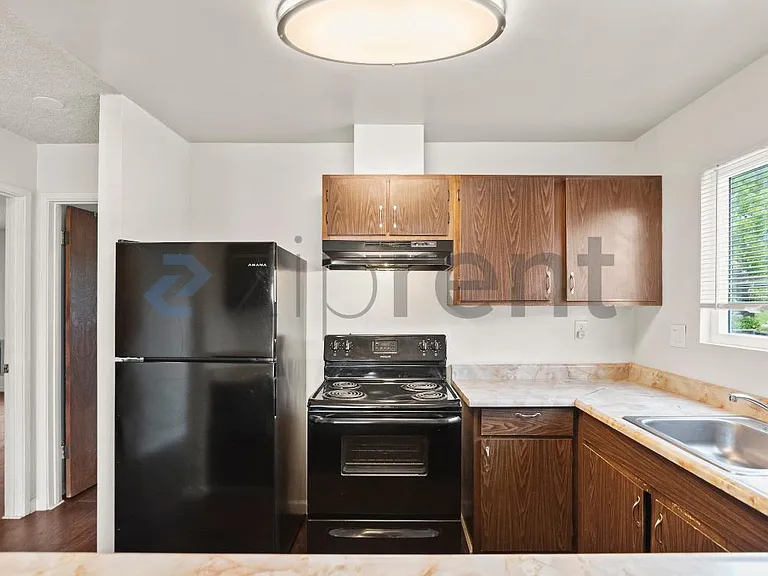 2837 55th Ave #4 — Photo 12