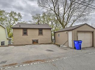 4217 E Lake Shore Dr, Decatur, IL 62521