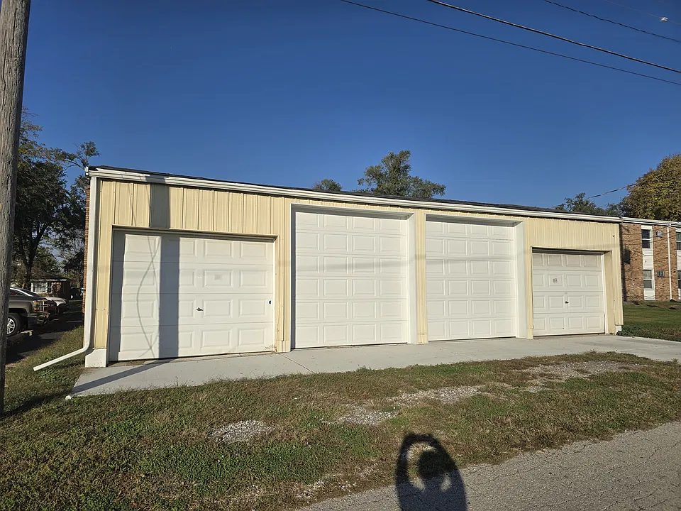 550 N 9th Ave