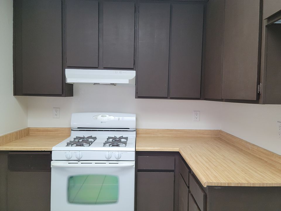 Plenty of cabinetry in kitchen