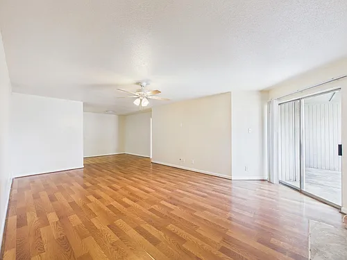 9700 Leawood Blvd Photo 1
