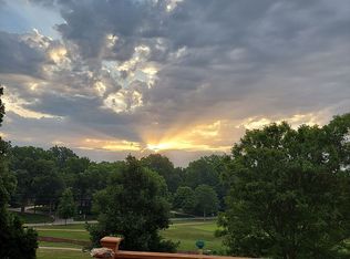 5635 Suwanee Rd, Fairway, KS 66205