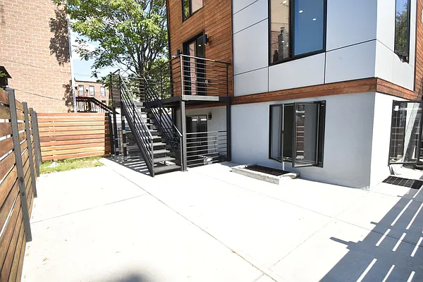 Rented by Wyllie Real Estate | media 24