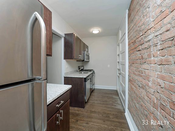 2nd image of 915 W Schubert Ave APT 3B