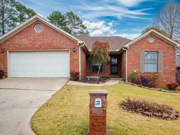 1711 Rainwood Cove Dr, Little Rock, AR 72212