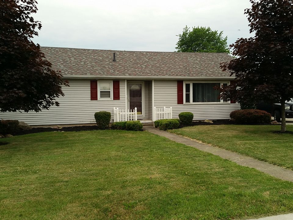 1st image of 733 W College Ave