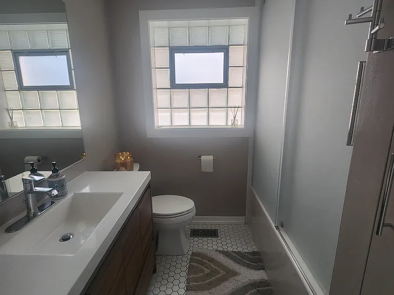 6956 W Keeney St — Photo 11
