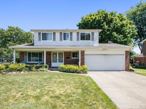4130 Ramblewood Dr, Troy, MI 48085