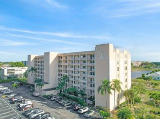 6866 Huntington Ln #304, Delray Beach, FL 33446