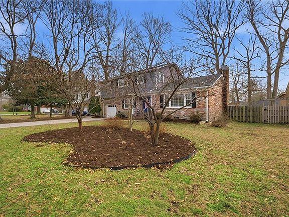 4th image of 208 Shifting Log Dr