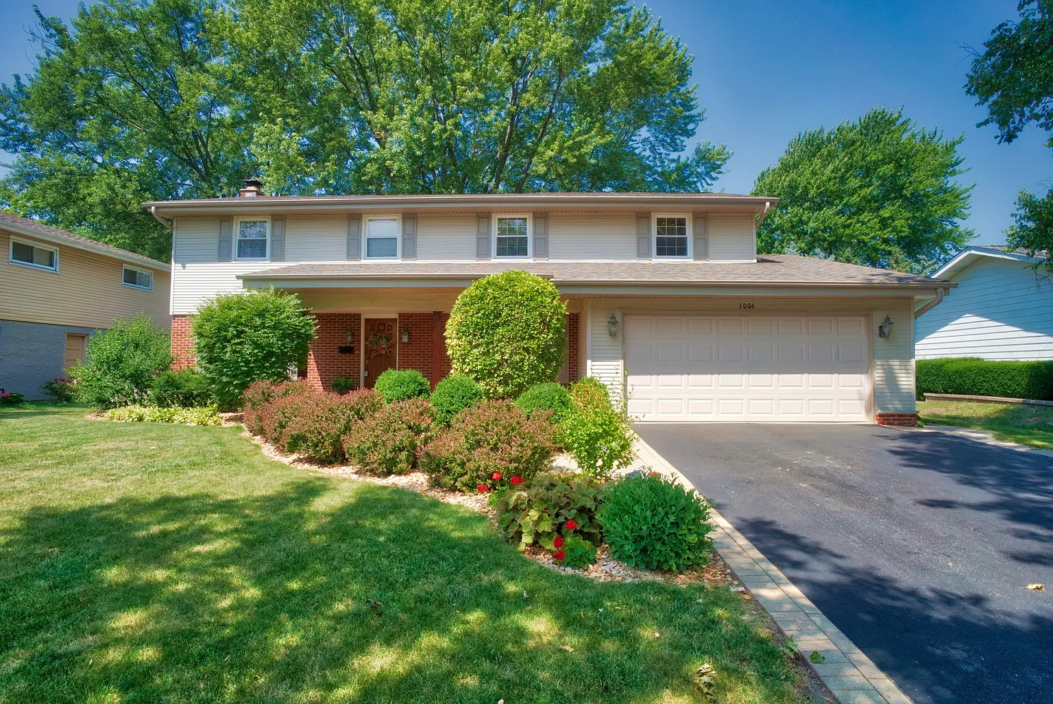 1006 N Newberry Ln photo 1