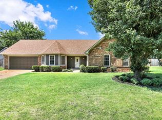 5466 Craigmont Dr, Memphis, TN 38134