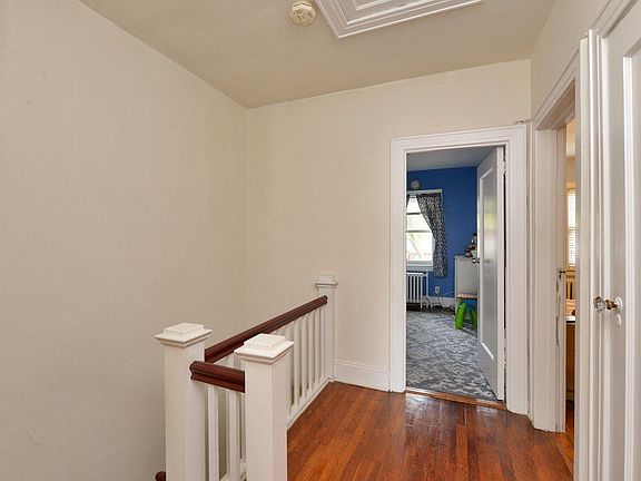 2nd image of 3420 88th St