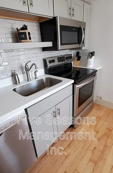 94 N Winooski Ave #2 — Photo 1