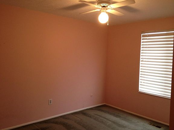 4th image of 2686 E Eastmanor Dr