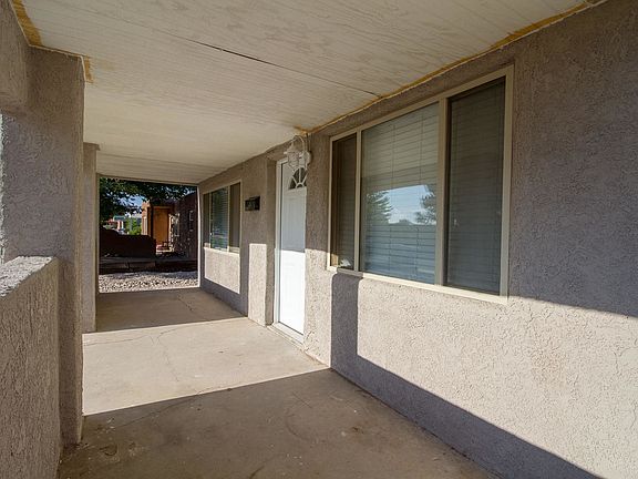 4th image of 2414 Cardenas Dr NE