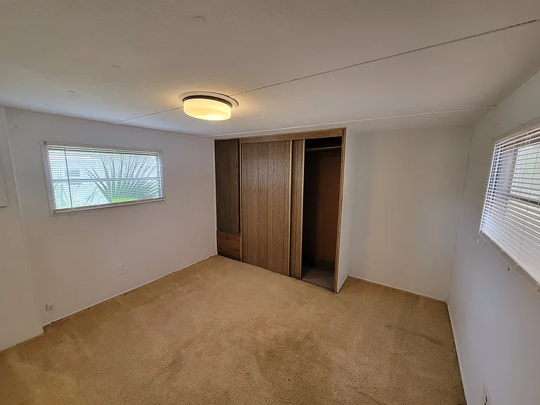 7513 Highpoint Blvd — Photo 11