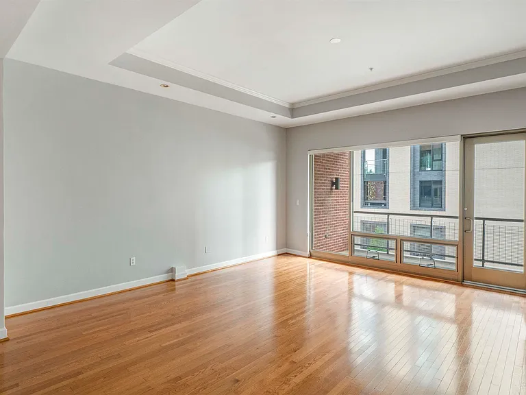 112 5th St SE #3D — Photo 4