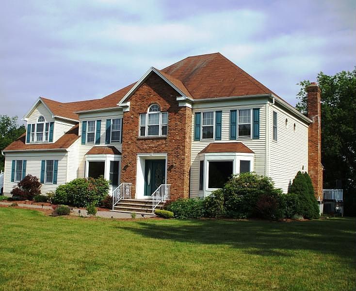 Stunning Colonial
