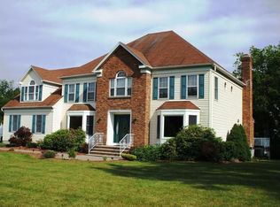 34 Ranney Rd, Long Valley, NJ 07853