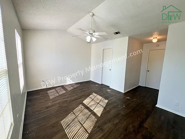 10500 Lake June Rd #H1 — Photo 9