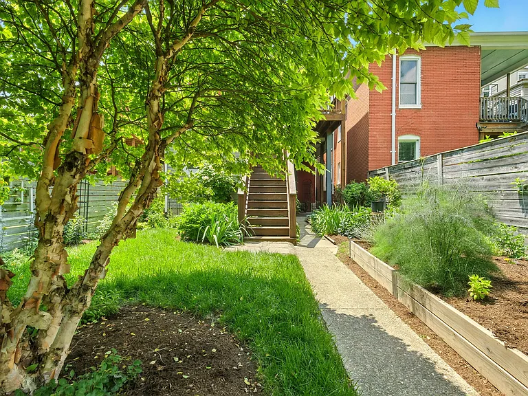 1025 S 1st St #1 — Photo 28