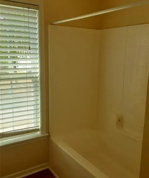 132 Lake Shore Dr — Photo 37