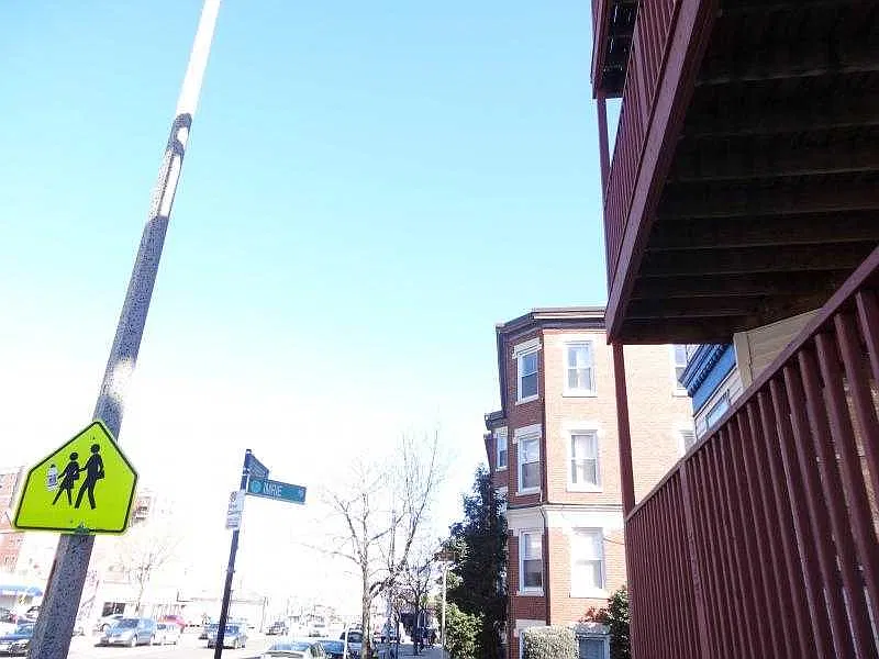 3 bed, $2,995 — Photo 2